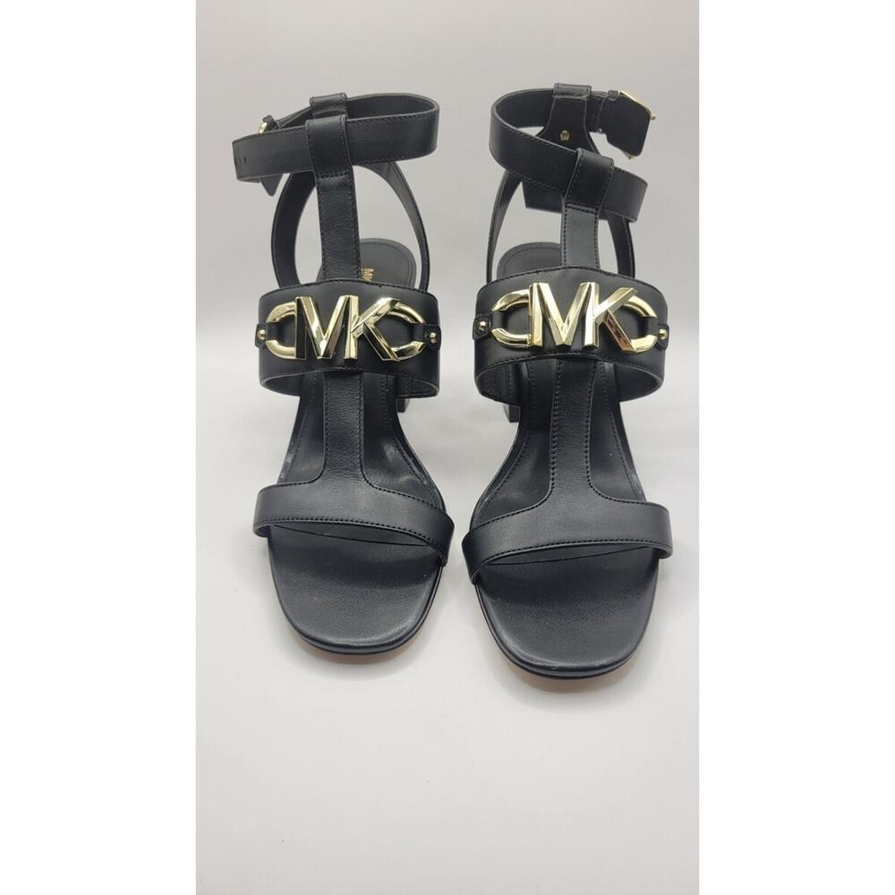 Michael Kors Women's Izzy T-Strap Dress Sandal, Black Size 5M - Picture 3 of 5